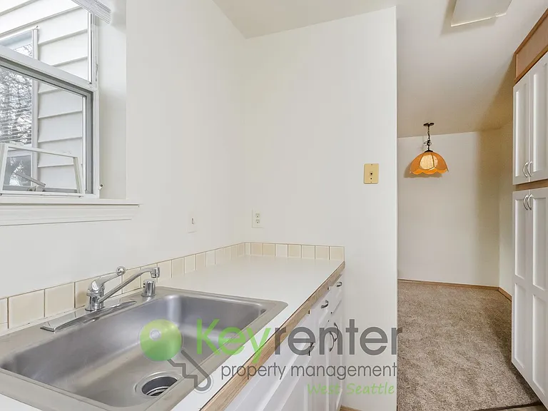 6042 Fauntleroy Way SW — Photo 31