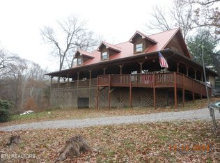 180 Art Ln, Sweetwater, TN 37874