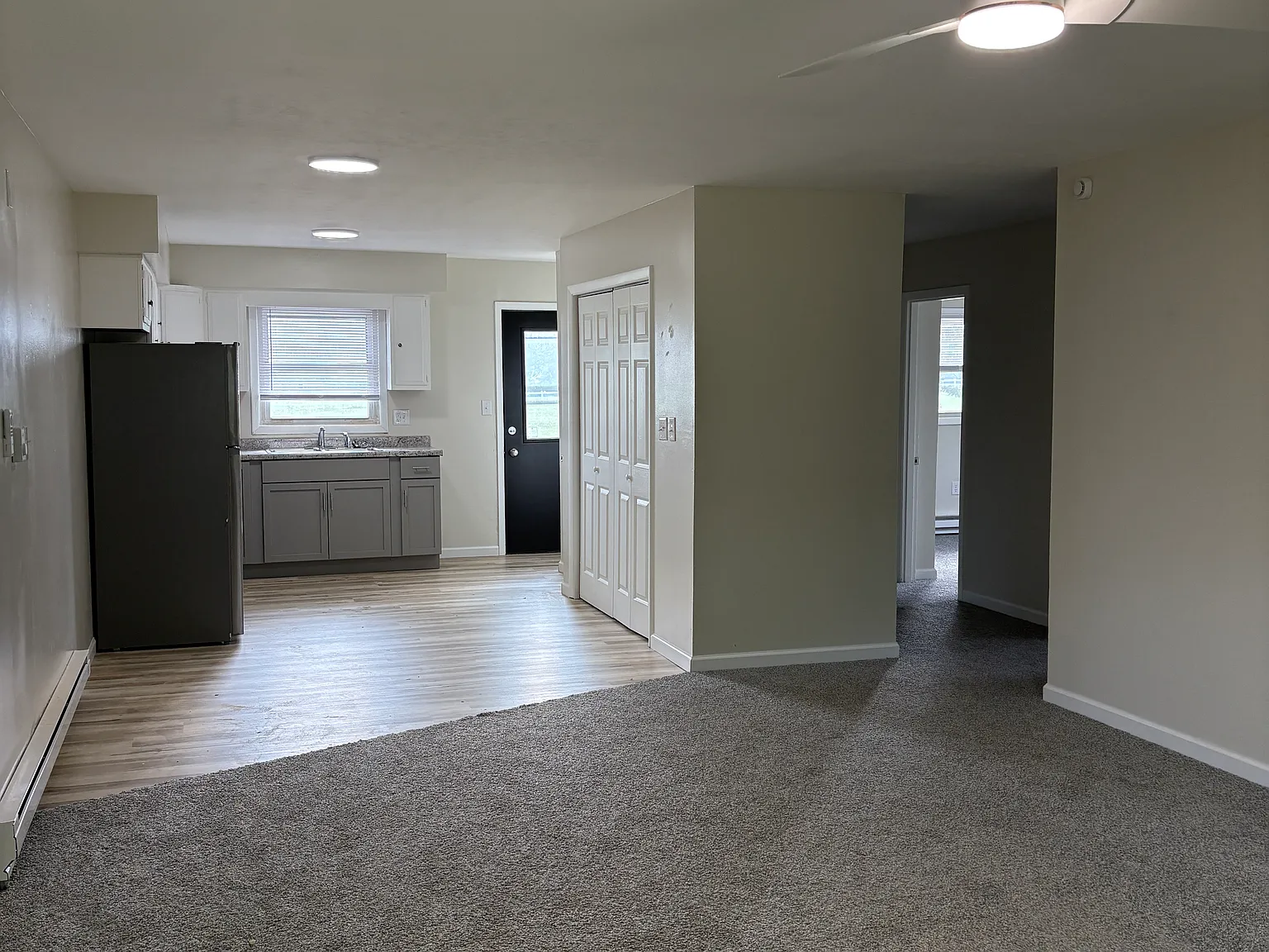 3 bed, 1080 sqft, $1,200 — Photo 4