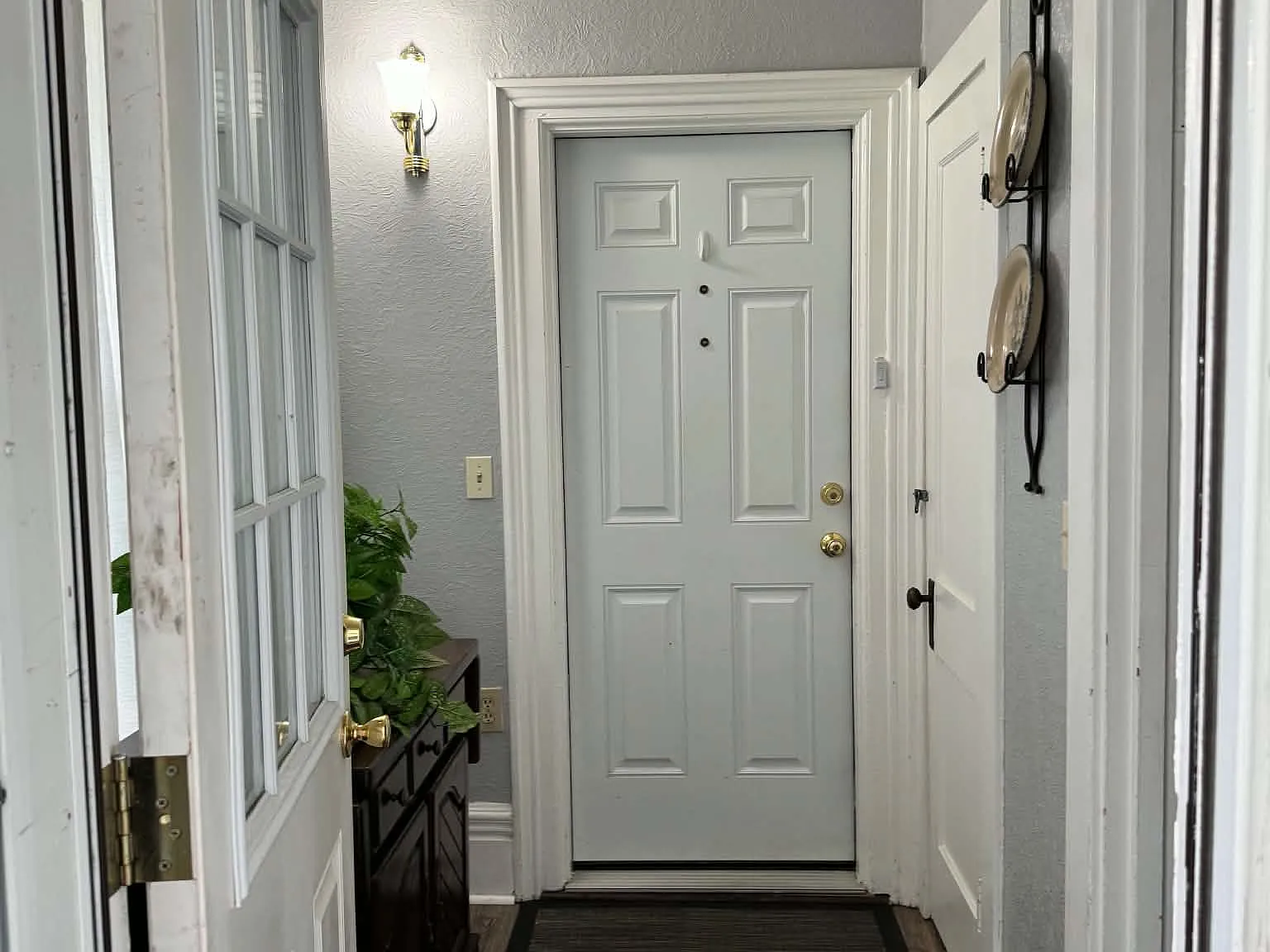 2 bed, 1210 sqft, $1,250 — Photo 2
