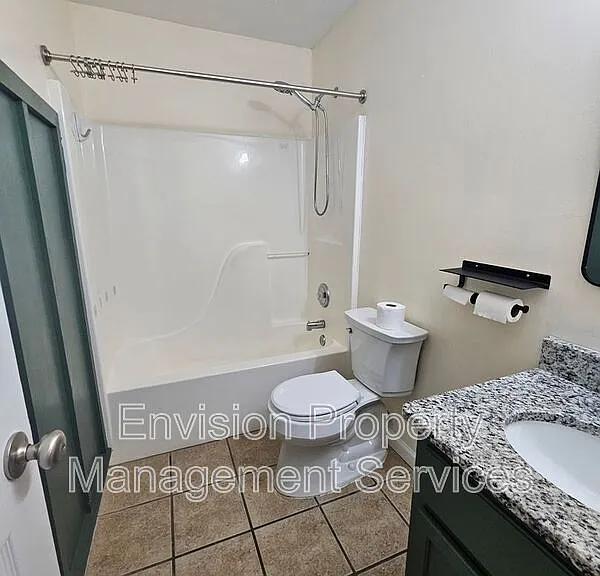 479 Lakeshore Dr — Photo 22