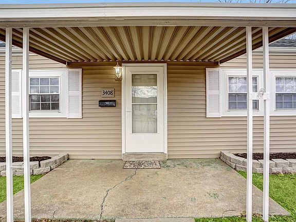 3rd image of 3408 Waggoner Ave