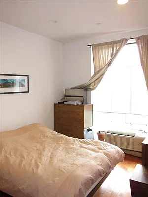 Rented by Kian Realty | media 21
