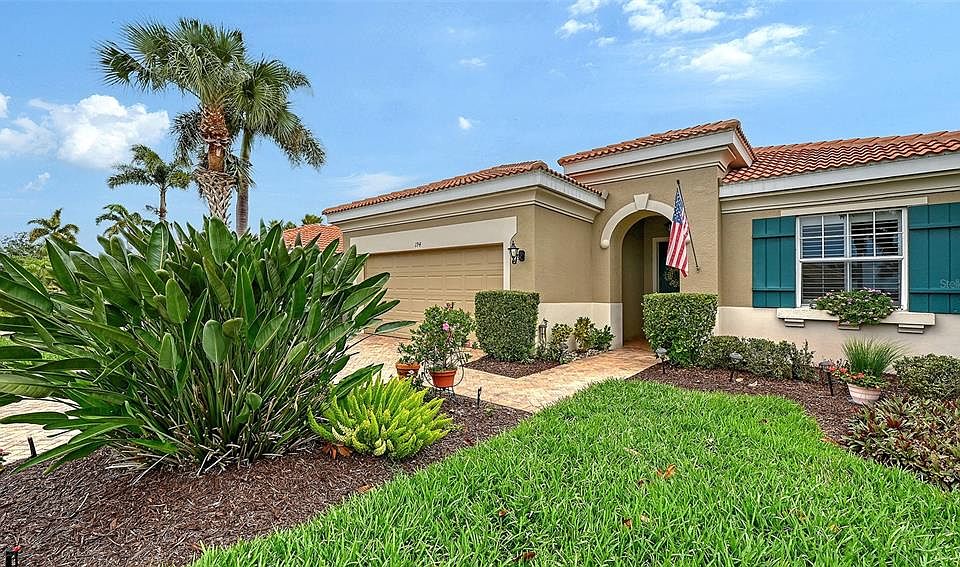 1st image of 194 CIPRIANI WAY