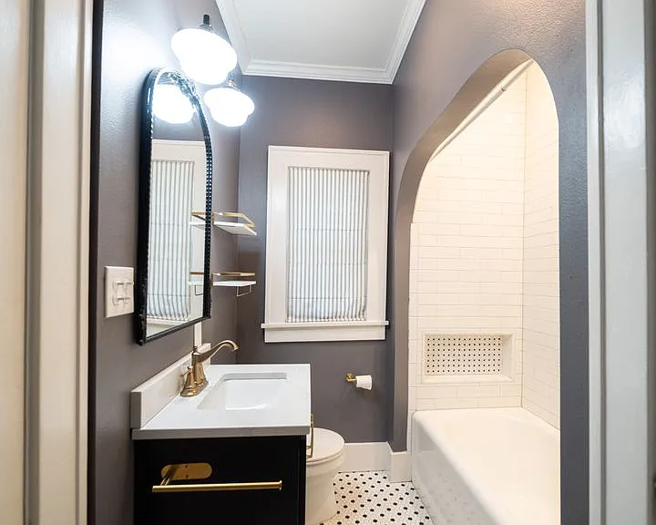 1431 Skyline Dr N — Photo 33