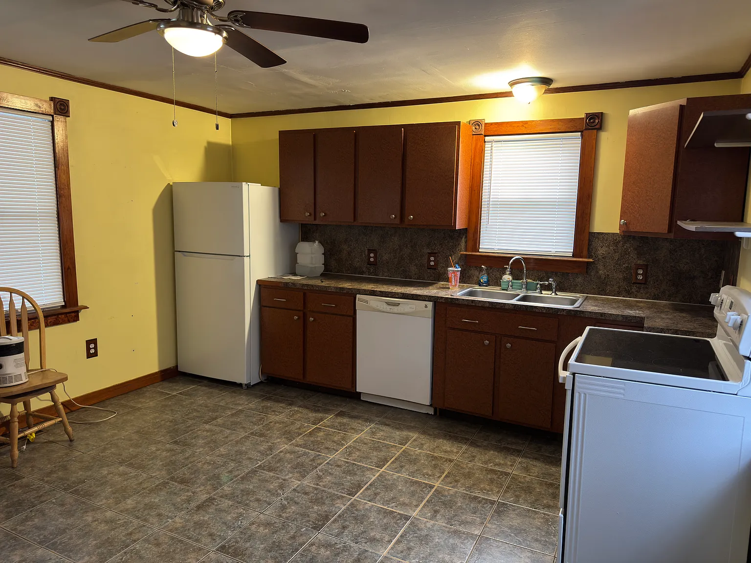 2 bed, 1100 sqft, $1,850 — Photo 4