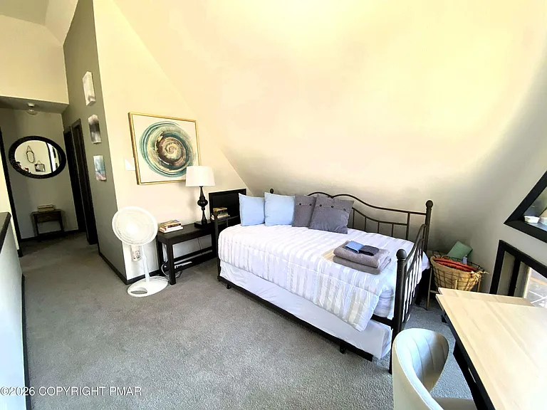 9026 Idlewild Dr — Photo 15