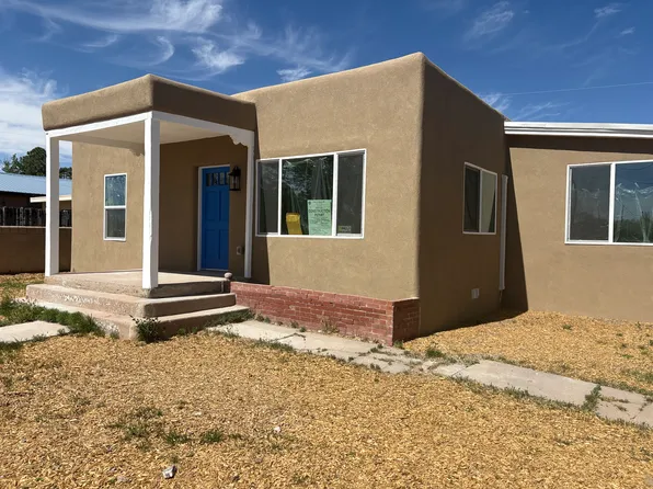 1707 Espinacitas St #A, Santa Fe, NM 87505