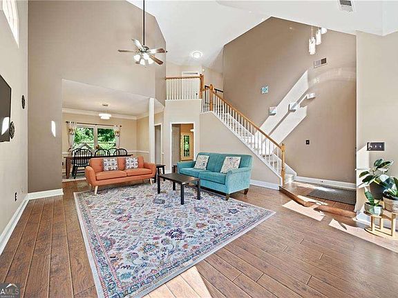 3rd image of 3115 Ivey Oaks Ln