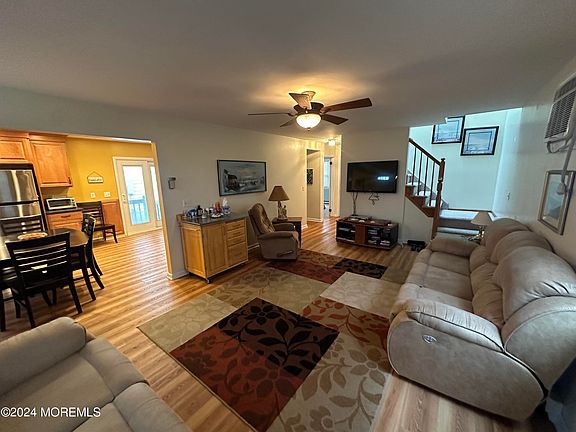 2nd image of 305 Gerrard Avenue