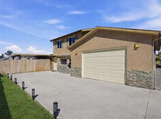 9676 Cypress Vale Dr, Lakeside, CA 92040