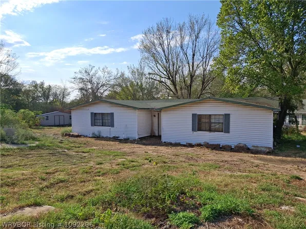 519 S Summit Ave, Huntington, AR 72940