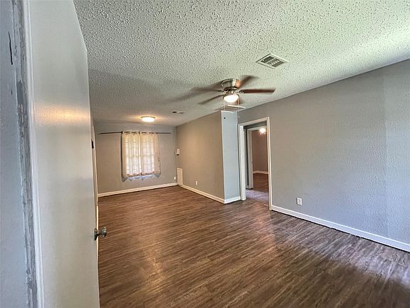 4th image of 5213 Anzio Rd