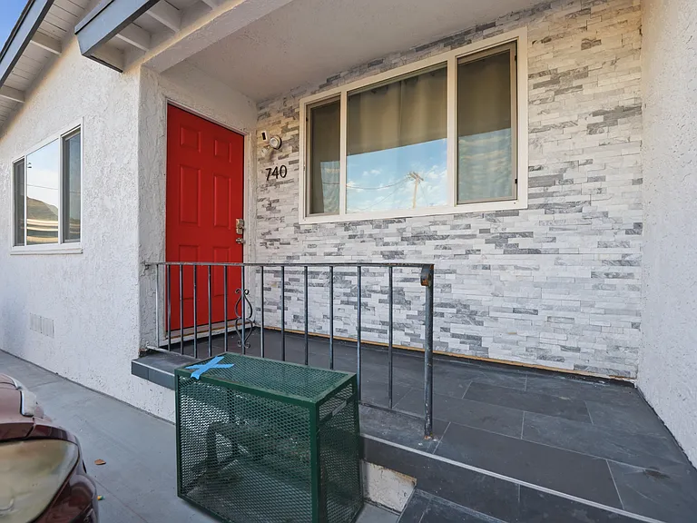 740 Cotton St — Photo 16