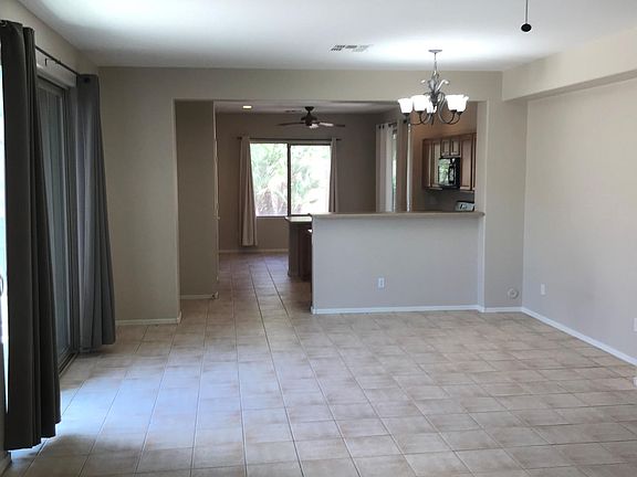 3rd image of 984 E Runaway Bay Pl