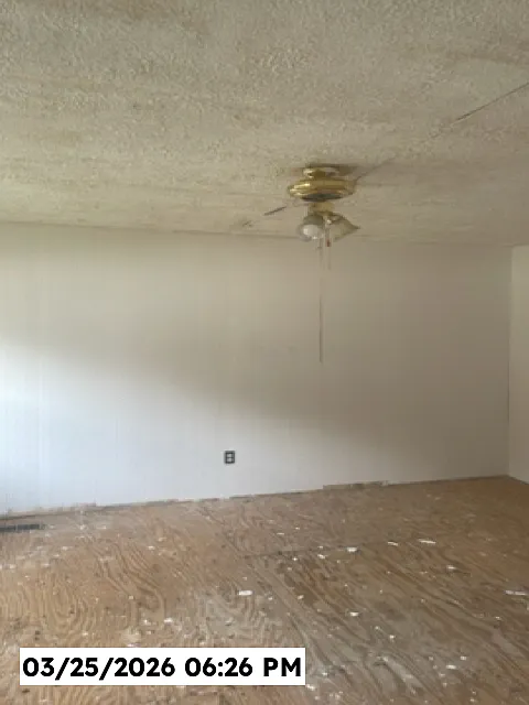 2 bed, 1.0 bath, 1623 sqft, $550 — Photo 4