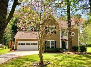 3113 Crescent Knoll Dr, Matthews, NC 28105