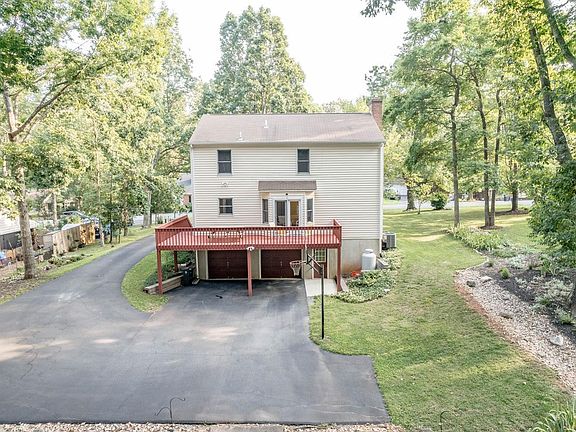 5th image of 128 Marvin Pl