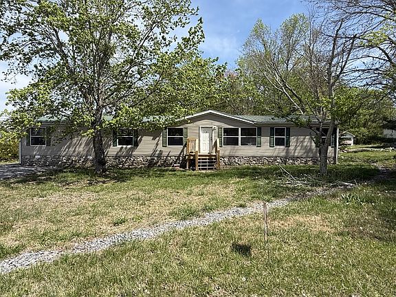 2nd image of 469 Browns Rd