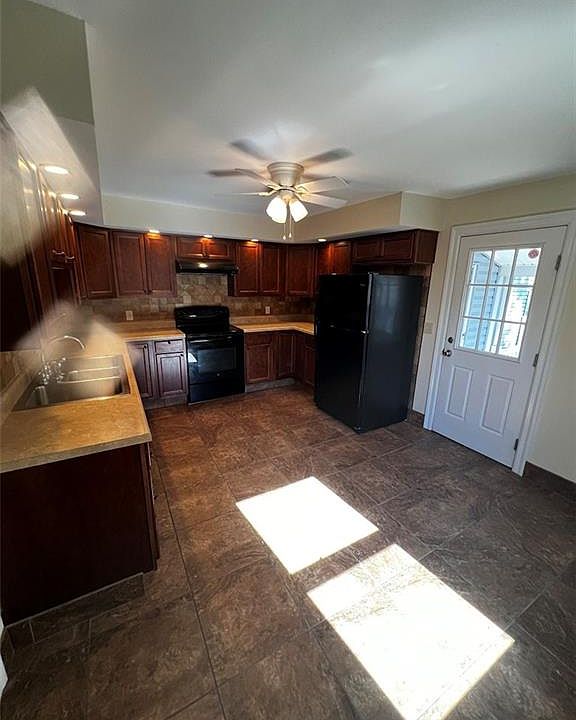 1st image of 101 S Main St Unit A