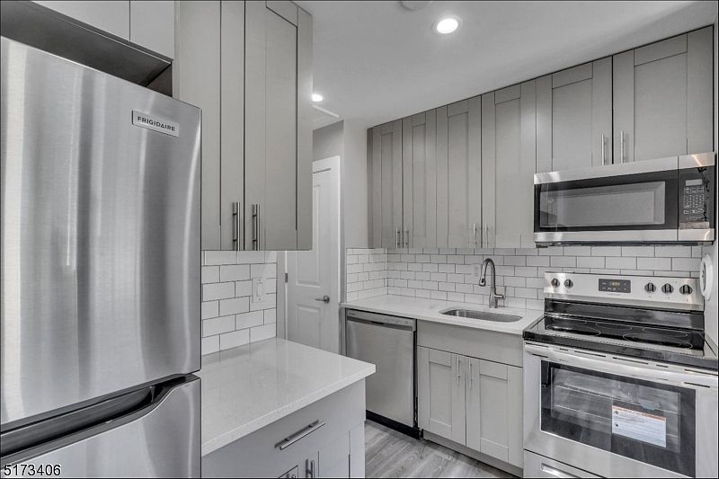 1st image of 1300 Fulton St APT 8