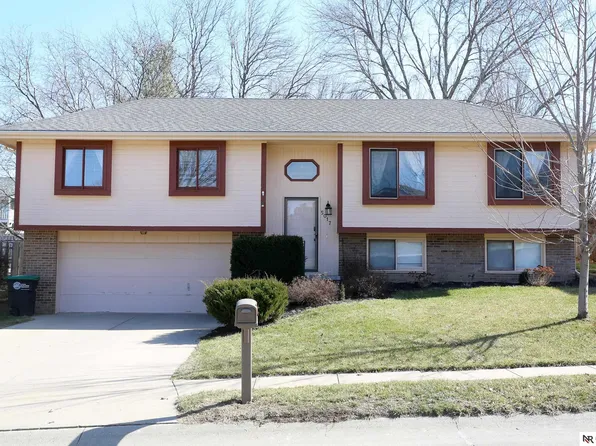 5017 S 162nd St, Omaha, NE 68135