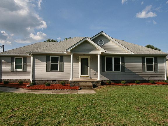 4th image of 209 Applewood Ln