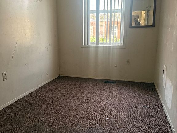 3rd image of 497 Alabama Avenue