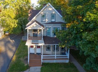 31-33 Ames Ave, West Springfield, MA 01089