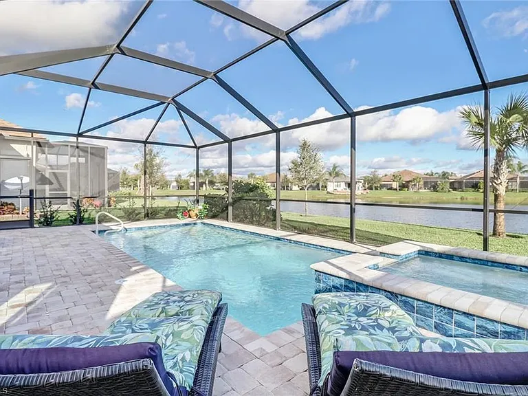 7567 Winding Cypress Dr — Photo 23