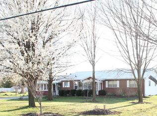 194 S Henning Rd, Danville, IL 61832