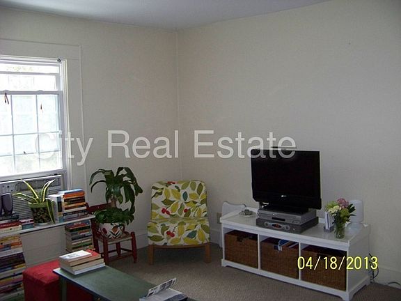 4th image of 46 Norwood Ave #3
