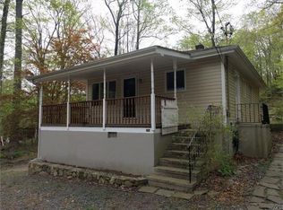 117 Upland Dr, Garrison, NY 10524