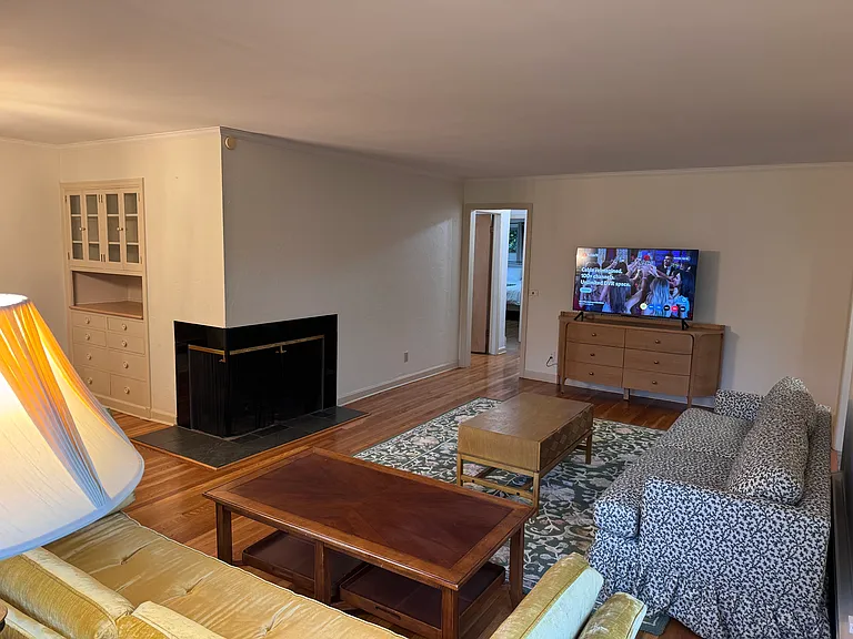 737 Cherry Tree Ln — Photo 16