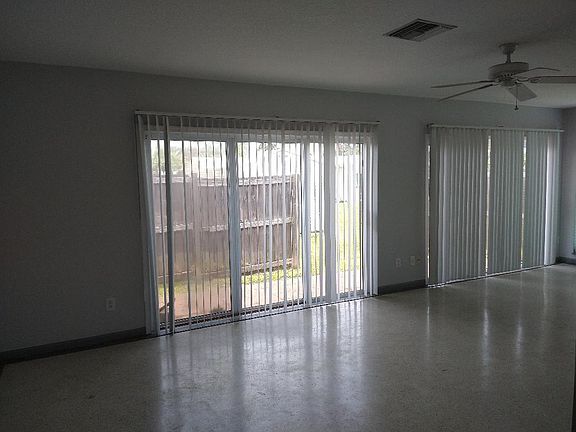 3rd image of 2842 SE Morningside Blvd