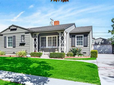 2137 N Forest Ave, Santa Ana, CA, 92706