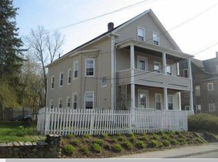 30 1st St #3, Webster, MA 01570