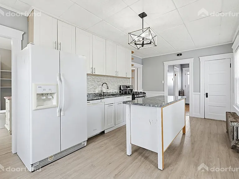 121 Delmont Ave — Photo 9