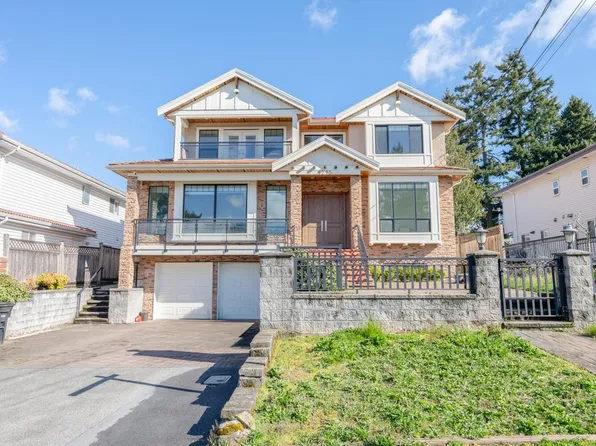 4215 Watling St, Burnaby, BC V5J 1V4