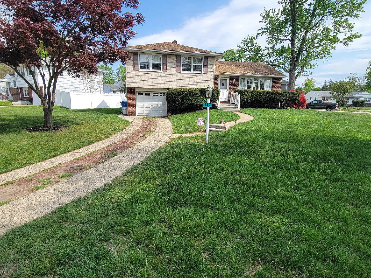 3 bed, 1.5 bath, 1413 sqft, $3,000 — Photo 2