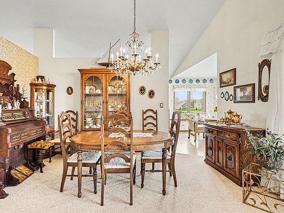 4th image of 2655 Harbor Dr #2655
