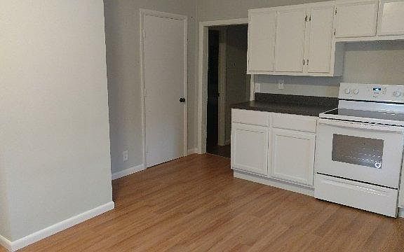 4th image of 502 NE 4th St