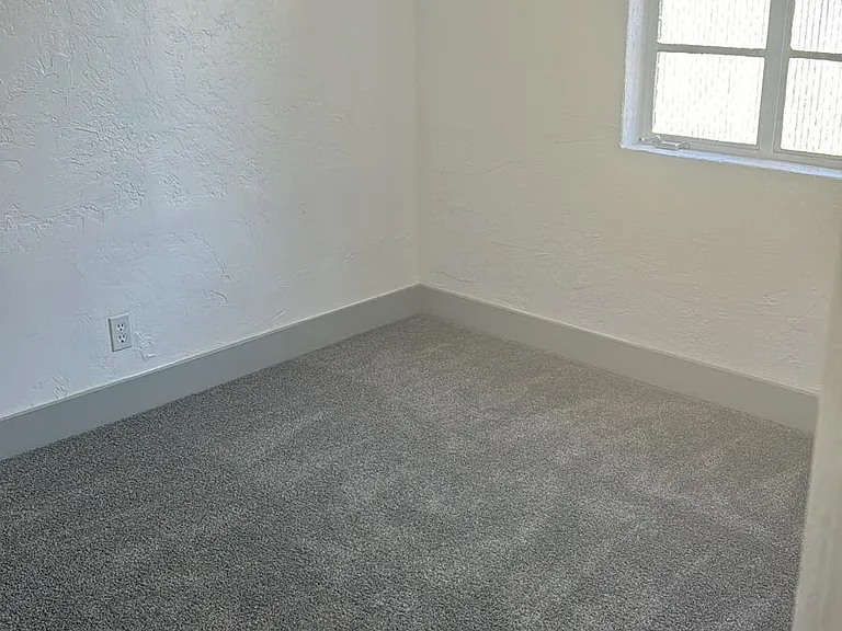 1406 W Whitton Ave #1 — Photo 8