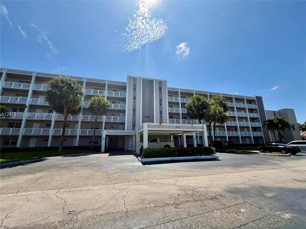 1075 Riverside Dr APT 306, Pompano Beach, FL 33071