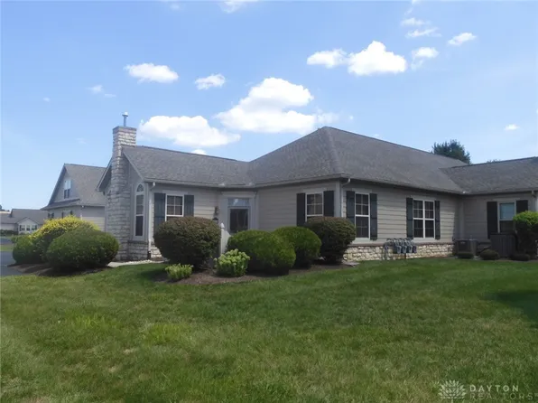 7002 Creekside Cir, Fairborn, OH 45324