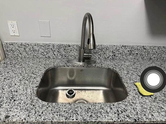 5th image of 2122 NW 7th Ct APT 1