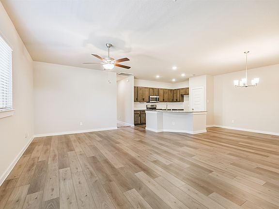 5th image of 25124 Pacific Wren Dr #25124