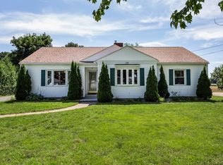12 Garden St, Feeding Hills, MA 01030