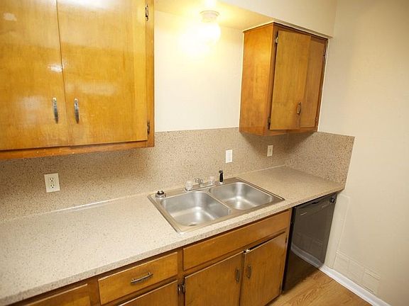 5th image of 1301 Glenda Dr #A