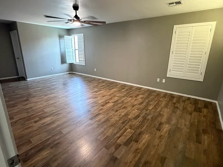 9407 W Terri Lee Dr — Photo 6
